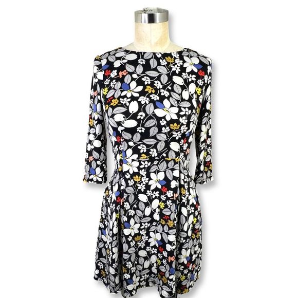 SUNO Dresses & Skirts - \\ SUNO // Black & White Mini Fit and Flare Dress w/Multicolor Floral Accents ::